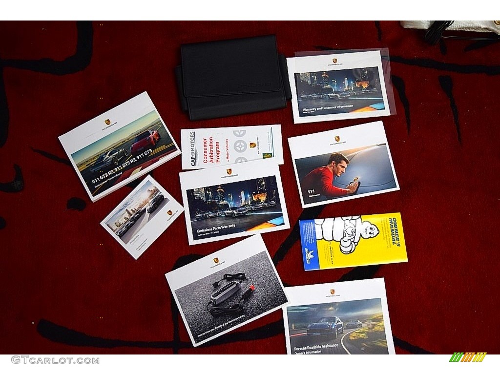 2019 Porsche 911 GT2 RS Books/Manuals Photo #143875997