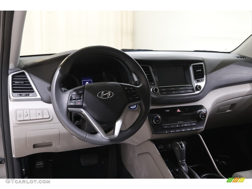 2018 Hyundai Tucson Sport Dashboard Photos