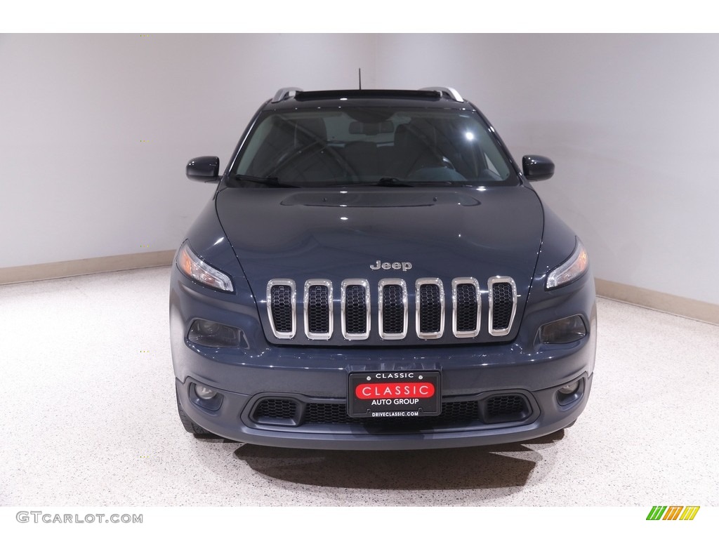 2018 Cherokee Latitude Plus 4x4 - Rhino / Black photo #2