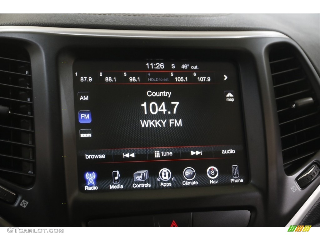 2018 Cherokee Latitude Plus 4x4 - Rhino / Black photo #10