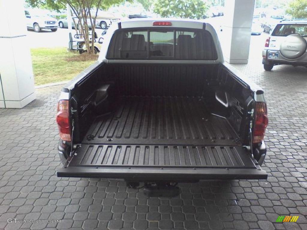 2007 Tacoma V6 SR5 PreRunner Double Cab - Silver Streak Mica / Graphite Gray photo #17