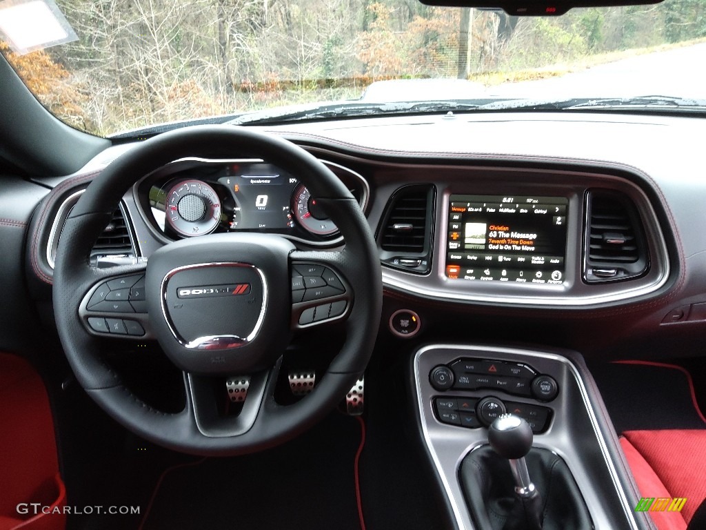 2022 Dodge Challenger R/T Scat Pack Shaker Ruby Red/Black Dashboard Photo #143881112