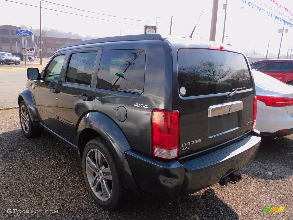 2011 Nitro Detonator 4x4 - Dark Charcoal Pearl / Dark Slate Gray photo #3