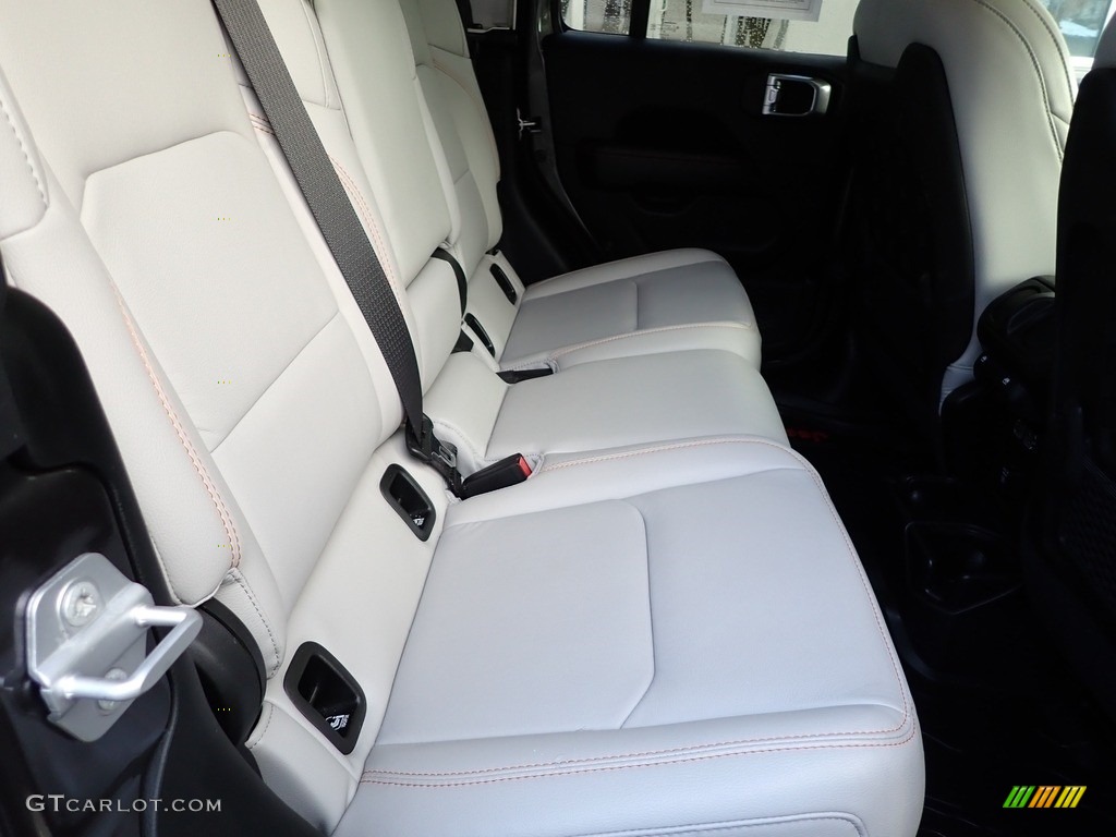 2020 Gladiator Mojave 4x4 - Granite Crystal Metallic / Black/Steel Gray photo #14