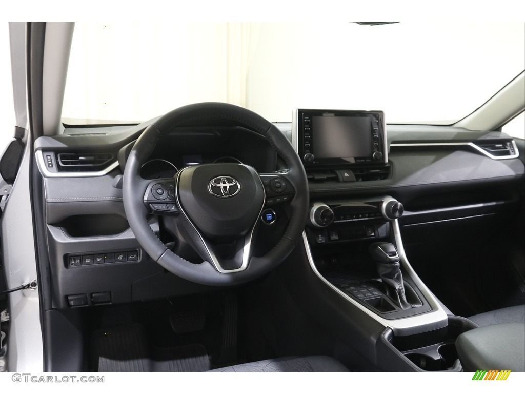 2019 RAV4 XLE - Silver Sky Metallic / Black photo #6