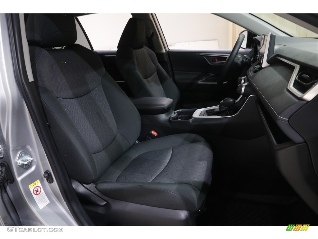 2019 RAV4 XLE - Silver Sky Metallic / Black photo #15