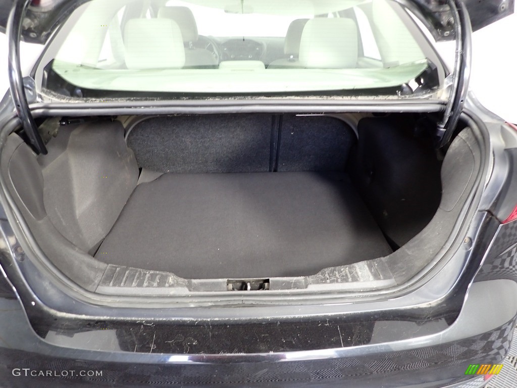 2015 Focus SE Sedan - Tuxedo Black Metallic / Medium Light Stone photo #11