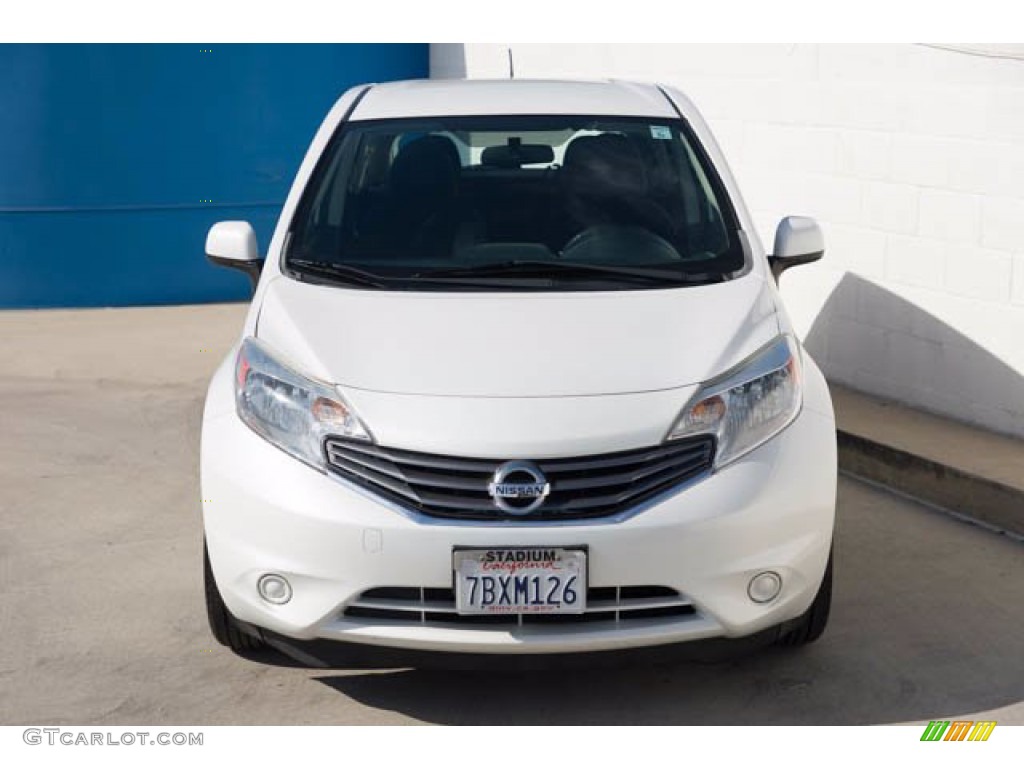 2014 Versa Note SV - Aspen White / Charcoal photo #7