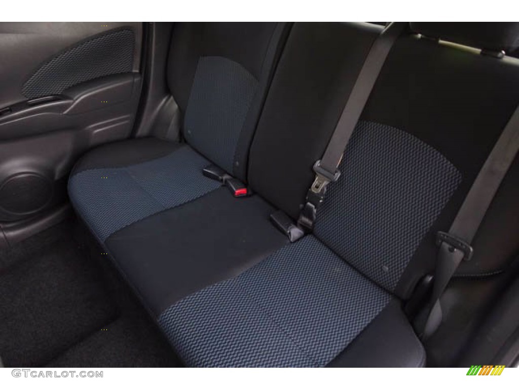 2014 Versa Note SV - Aspen White / Charcoal photo #13