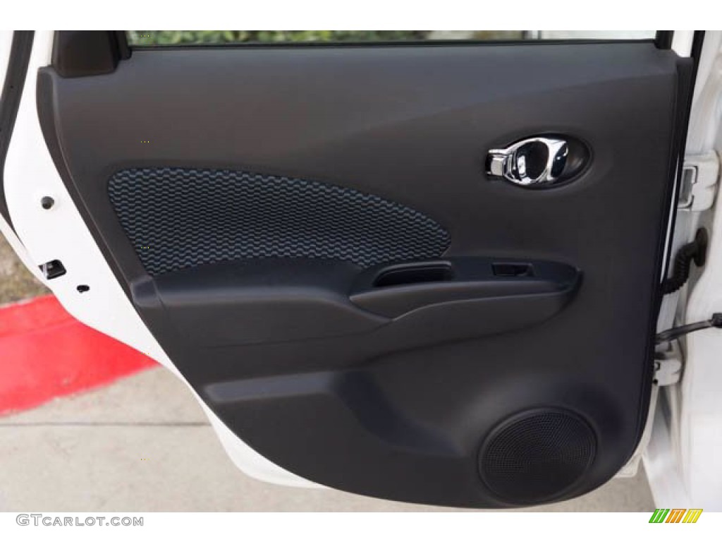 2014 Versa Note SV - Aspen White / Charcoal photo #22