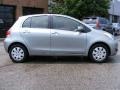 2009 Meteorite Metallic Toyota Yaris 5 Door Liftback  photo #2