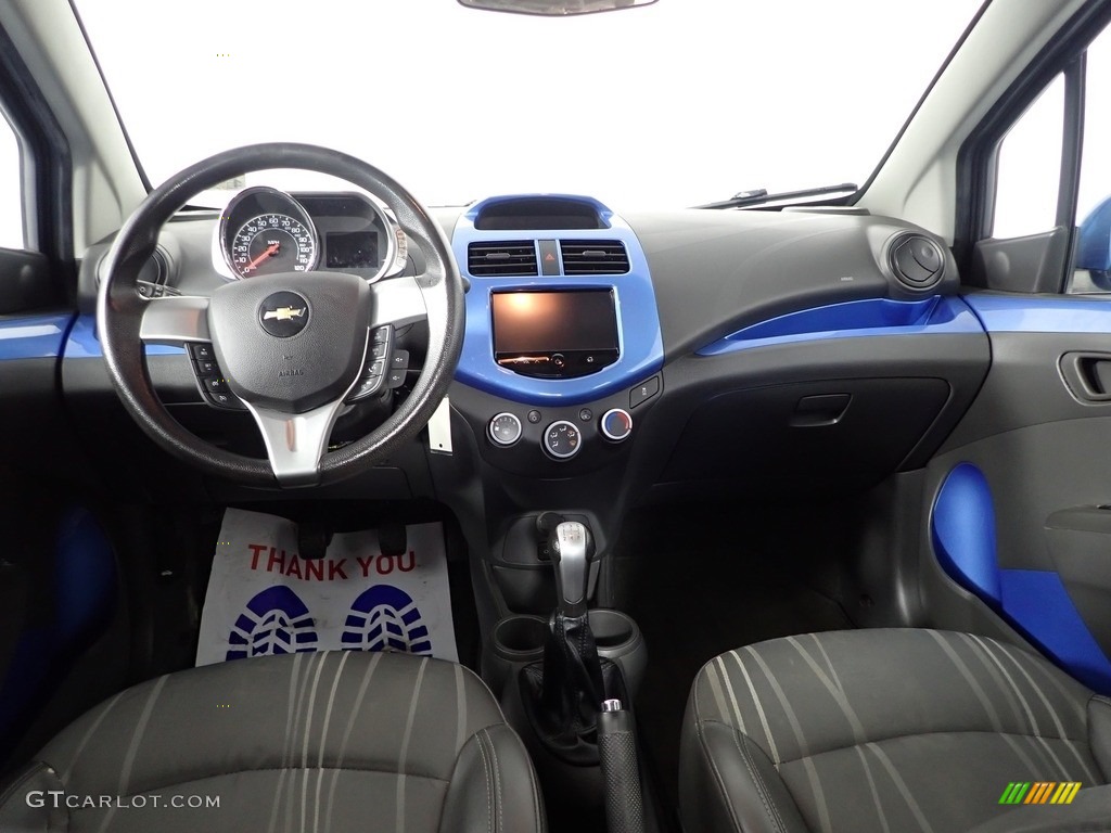 Silver/Blue Interior 2014 Chevrolet Spark LT Photo #143890260