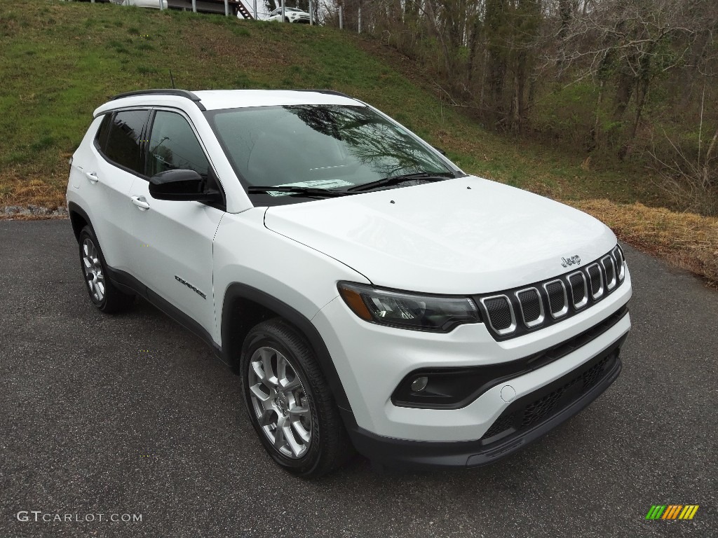 Bright White 2022 Jeep Compass Latitude Lux 4x4 Exterior Photo #143890453