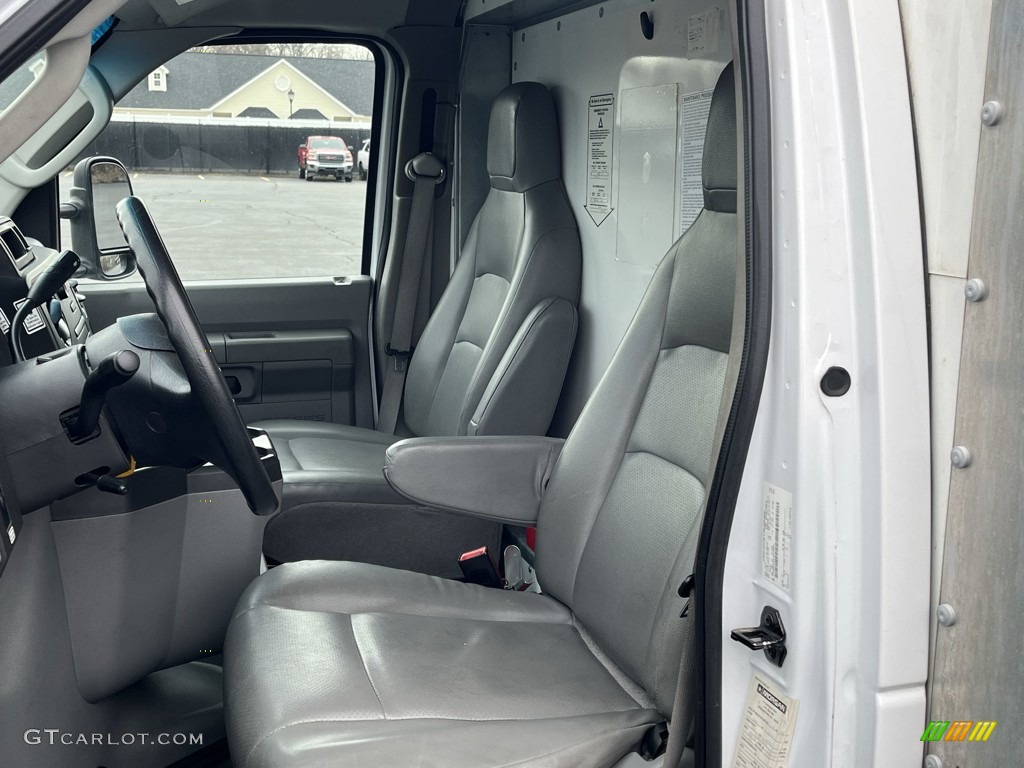 2018 E Series Cutaway E350 Commercial Moving Truck - Oxford White / Medium Flint photo #8