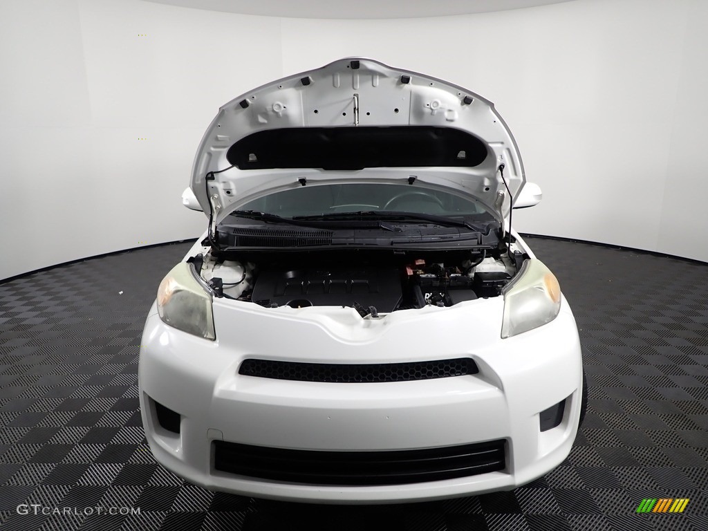 2011 xD Release Series 3.0 - Super White / Charcoal photo #3