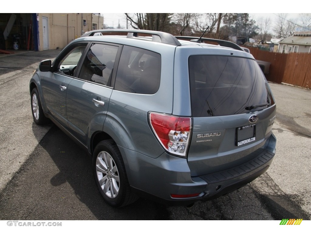 2011 Forester 2.5 X Premium - Sage Green Metallic / Platinum photo #7