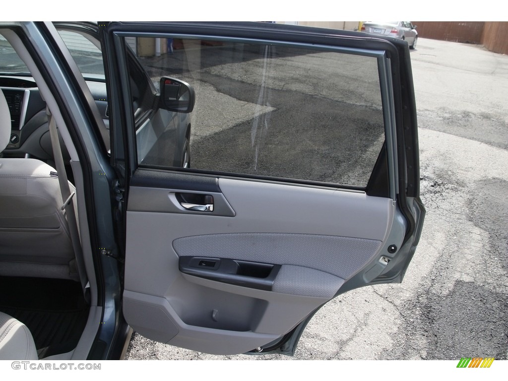 2011 Forester 2.5 X Premium - Sage Green Metallic / Platinum photo #15