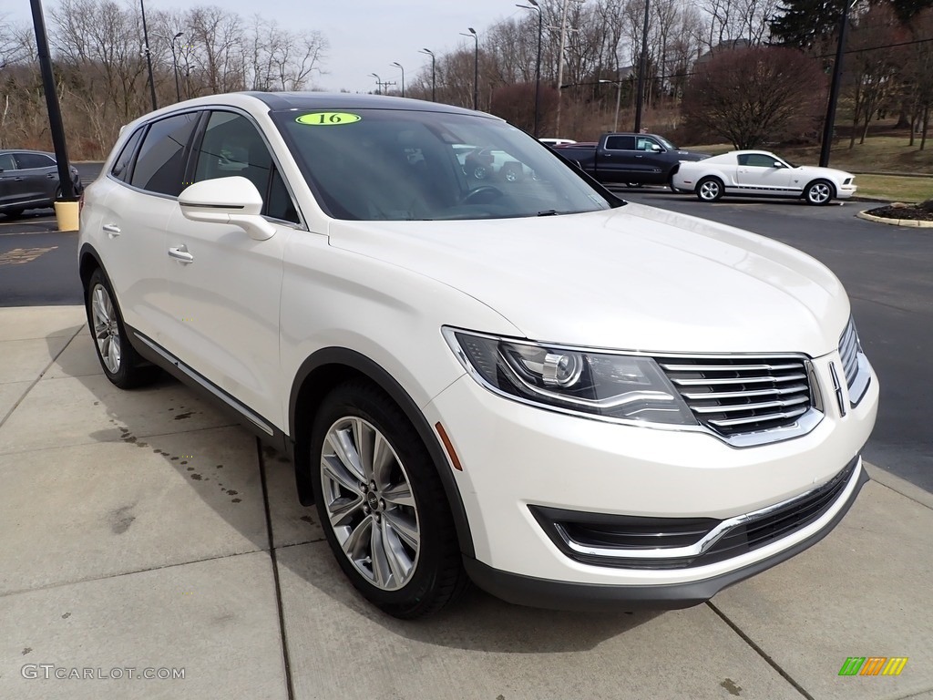White Platinum 2016 Lincoln MKX Reserve AWD Exterior Photo #143893185