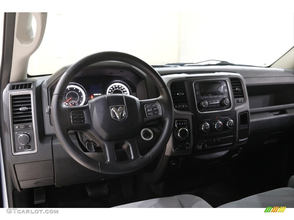 2016 Ram 1500 Tradesman Quad Cab 4x4 Dashboard Photos