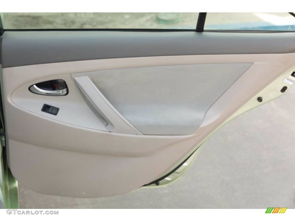 2009 Camry Hybrid - Aloe Green Metallic / Ash photo #30