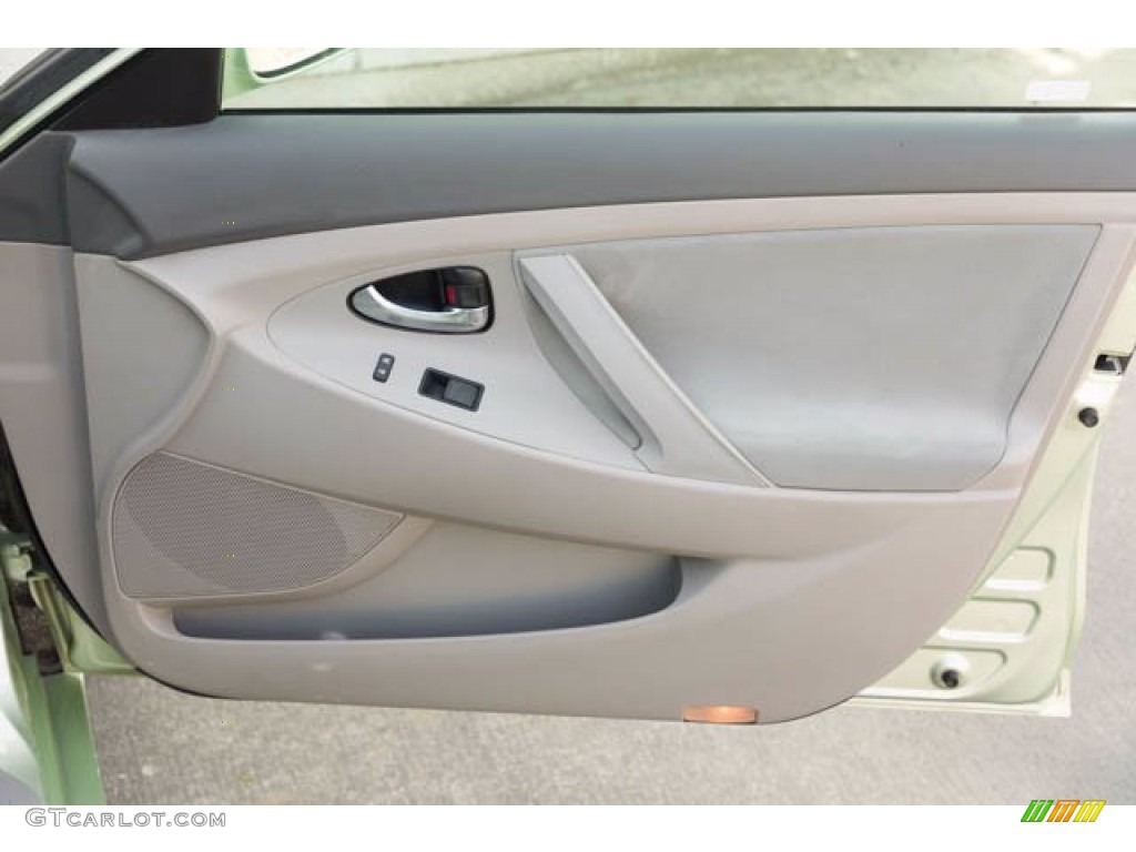 2009 Camry Hybrid - Aloe Green Metallic / Ash photo #31