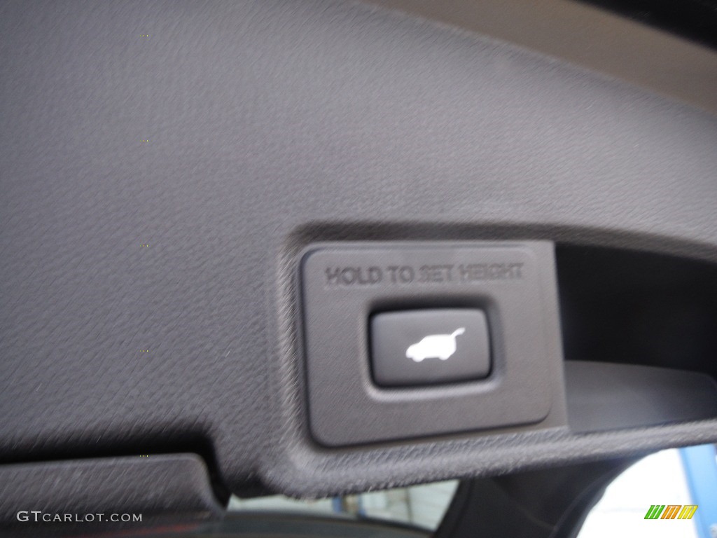 2019 RDX A-Spec AWD - Majestic Black Pearl / Red photo #32