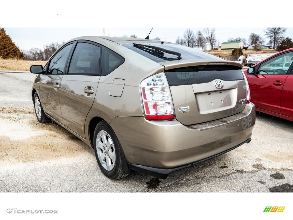 2006 Prius Hybrid - Driftwood Pearl / Beige photo #6