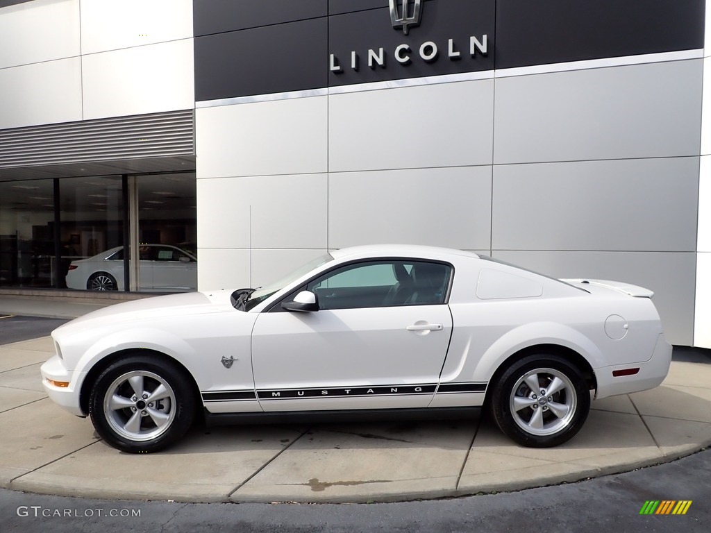 2009 Mustang V6 Premium Coupe - Performance White / Dark Charcoal photo #2