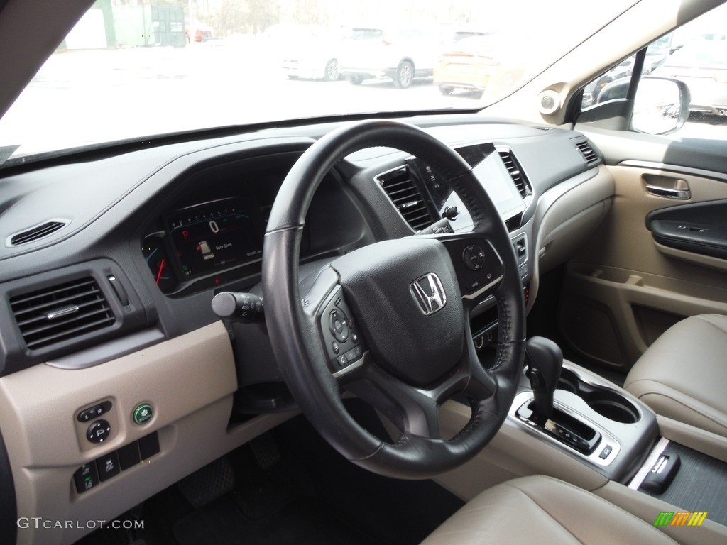 2019 Pilot EX-L AWD - Deep Scarlet Pearl / Beige photo #14