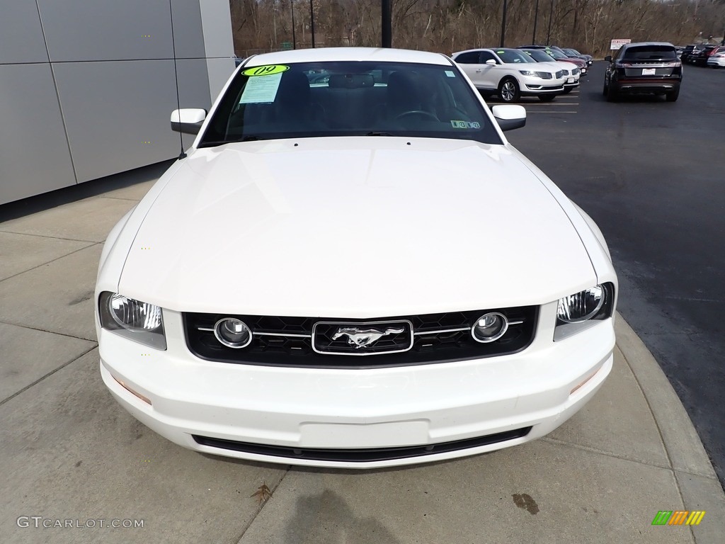 2009 Mustang V6 Premium Coupe - Performance White / Dark Charcoal photo #8