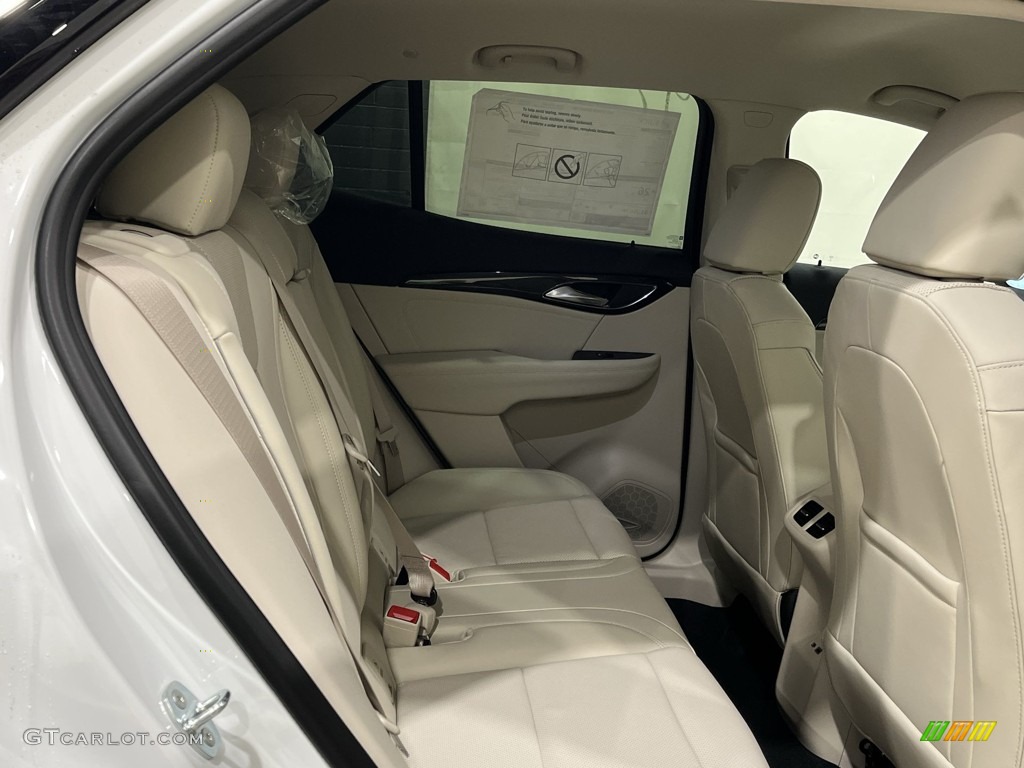 2022 Envision Essence - Summit White / Whisper Beige w/Ebony Accents photo #25