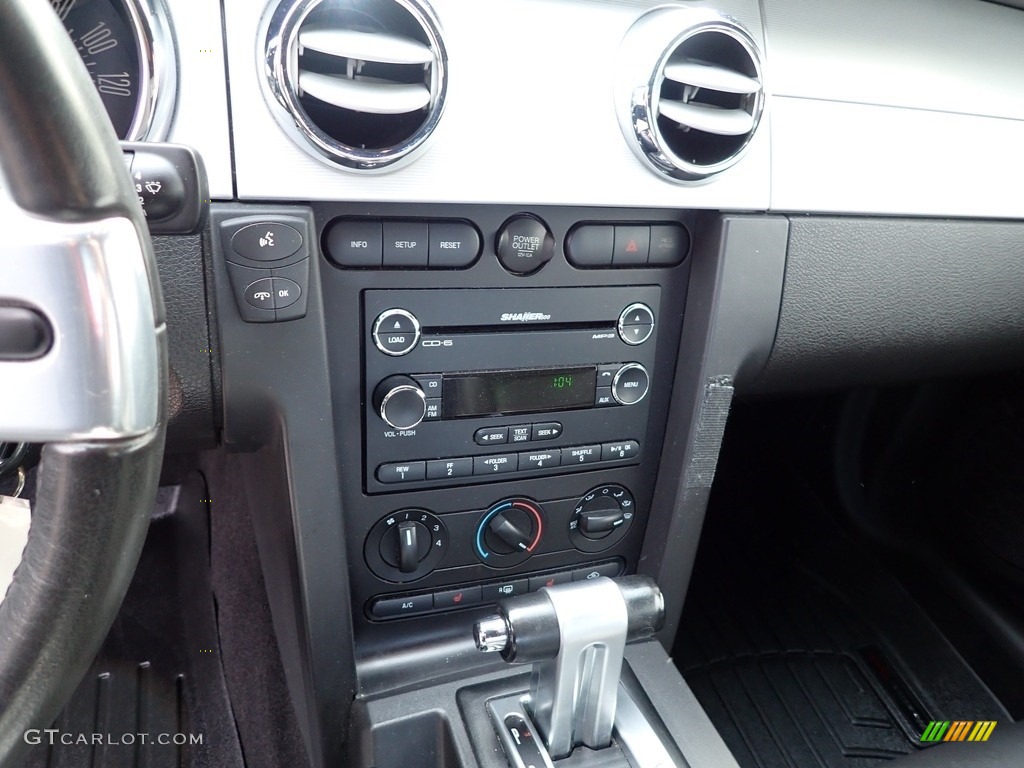 2009 Mustang V6 Premium Coupe - Performance White / Dark Charcoal photo #23