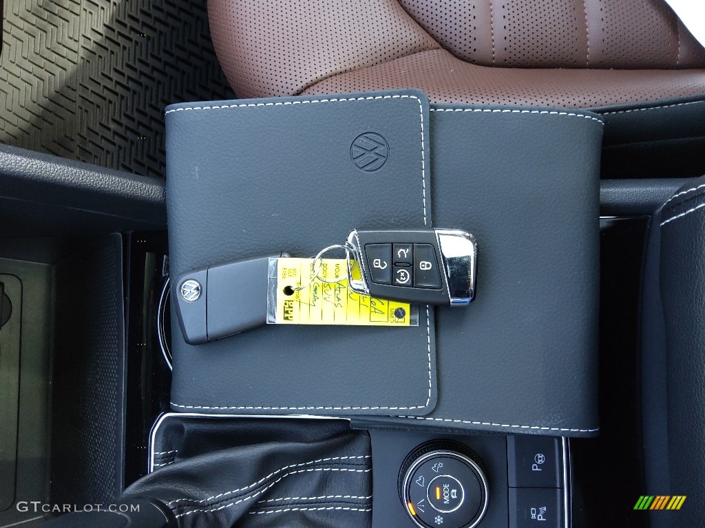 2021 Volkswagen Atlas SEL Premium 4Motion Keys Photos
