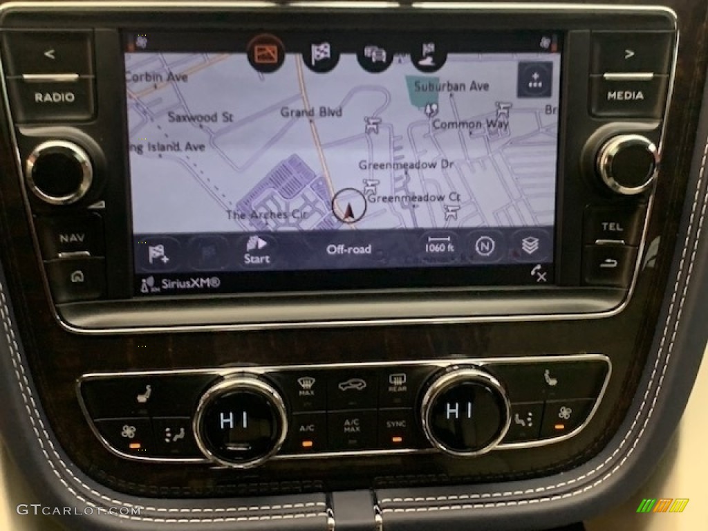 2019 Bentley Bentayga V8 Controls Photo #143913704