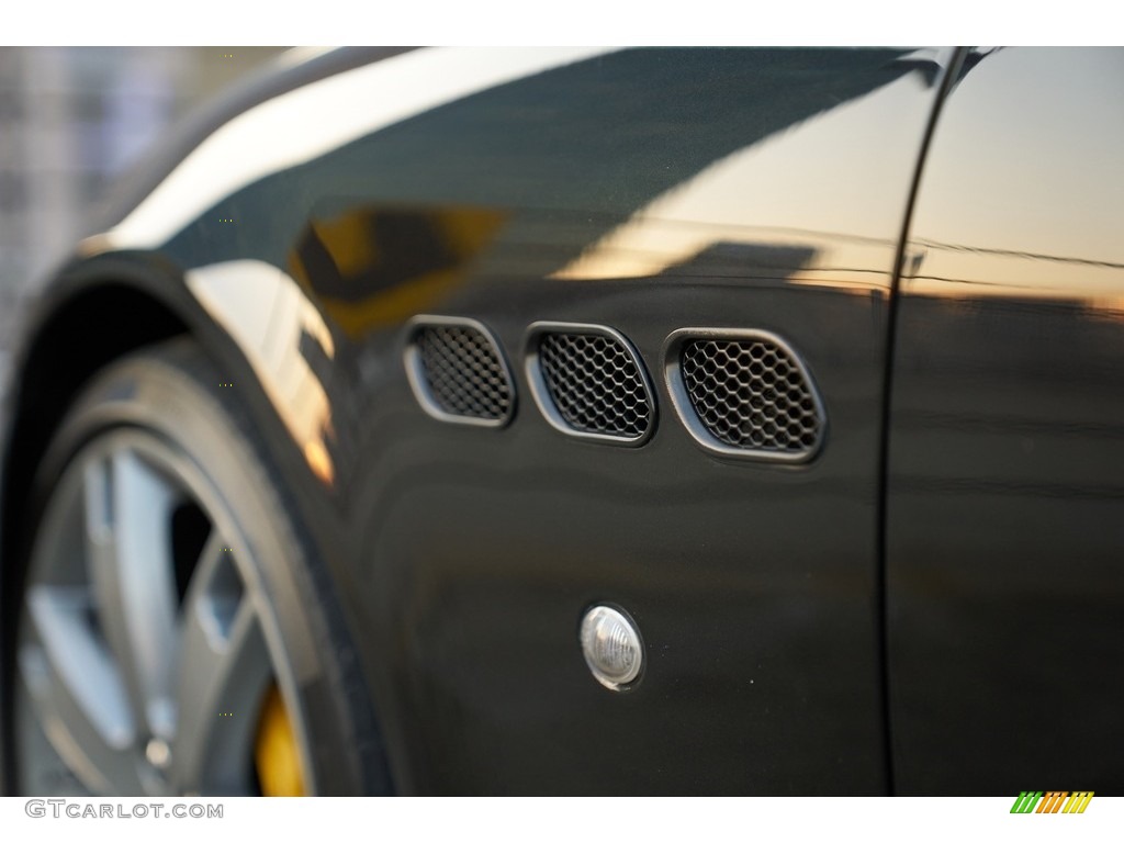 2011 Maserati Quattroporte Sport GT S Marks and Logos Photo #143914526