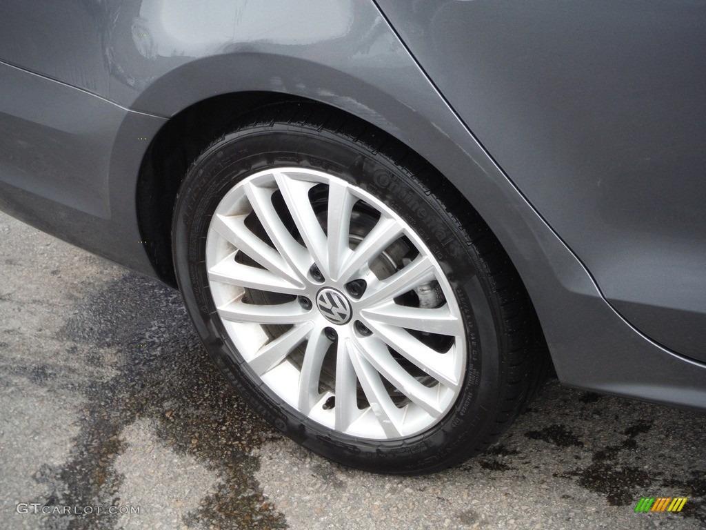 2016 Volkswagen Jetta SEL Wheel Photos