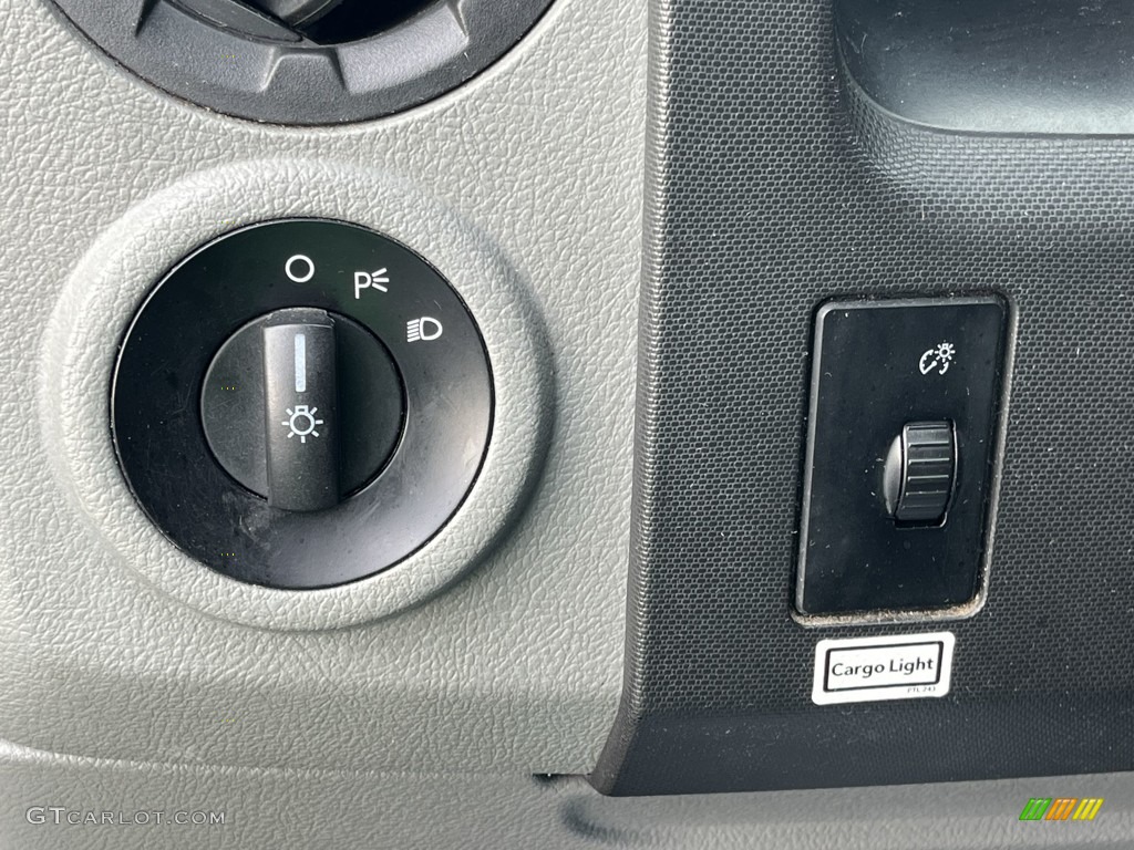 2016 Ford E-Series Van E350 Cutaway Commercial Moving Truck Controls Photos
