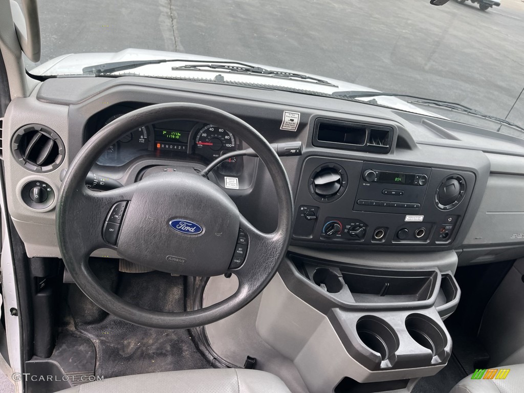 2016 Ford E-Series Van E350 Cutaway Commercial Moving Truck Medium Flint Dashboard Photo #143923544