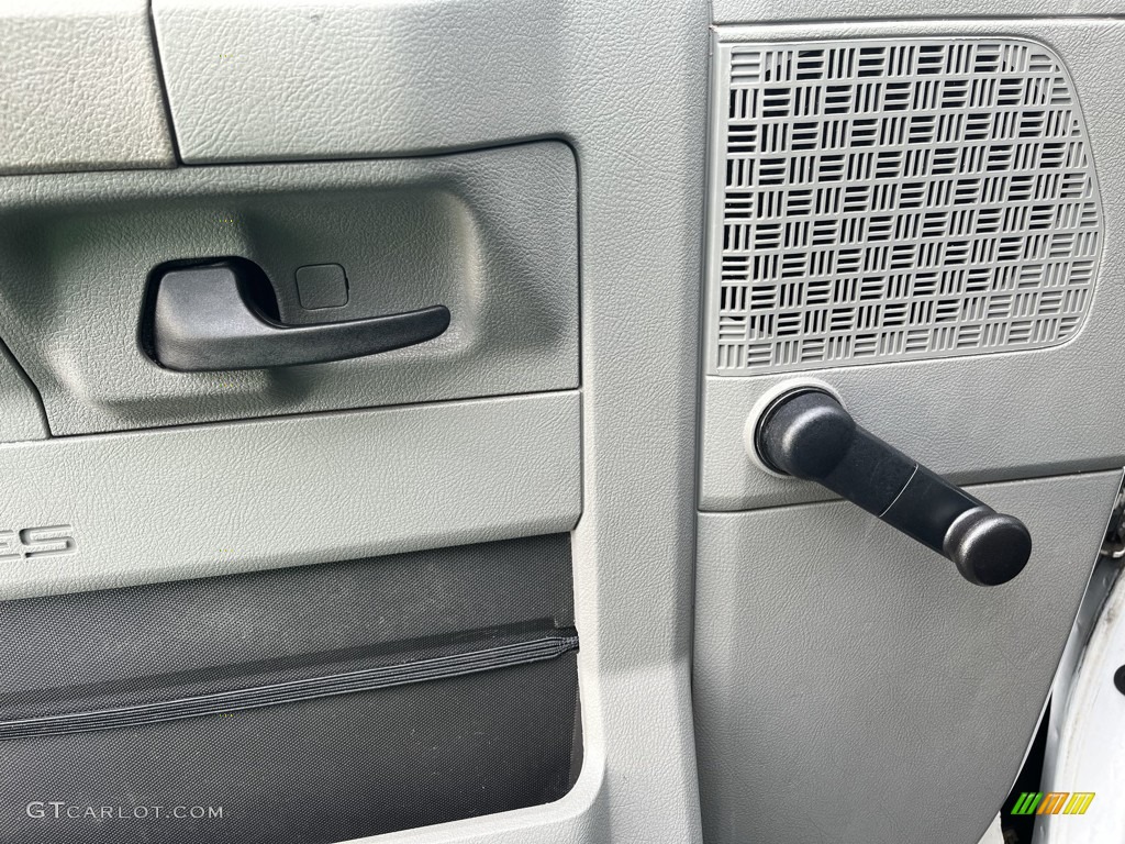 2016 Ford E-Series Van E350 Cutaway Commercial Moving Truck Door Panel Photos