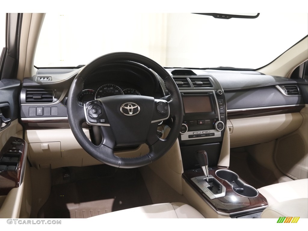 2012 Camry XLE - Cypress Green Pearl / Ivory photo #6