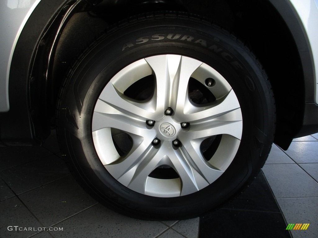 2014 RAV4 LE - Classic Silver Metallic / Ash photo #5