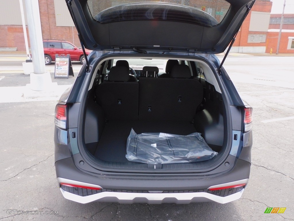 2023 Kia Sportage LX AWD Trunk Photo #143926855