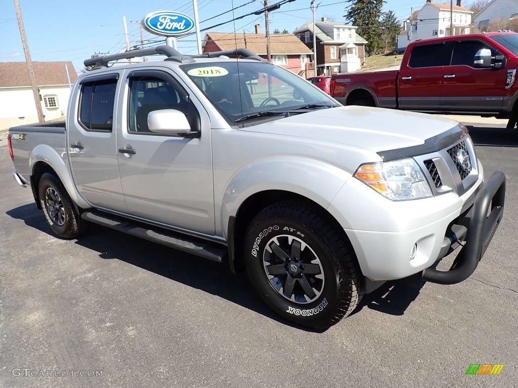 2018 Nissan Frontier Pro-4X Crew Cab 4x4 Exterior Photos