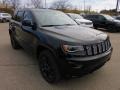 Diamond Black Crystal Pearl - Grand Cherokee Laredo X 4x4 Photo No. 3