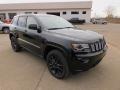 Diamond Black Crystal Pearl 2022 Jeep Grand Cherokee Laredo X 4x4 Exterior