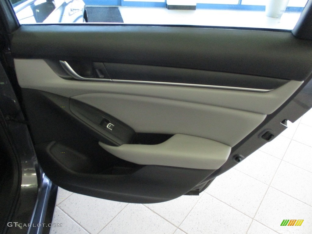 2018 Accord LX Sedan - Modern Steel Metallic / Gray photo #17