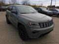 Sting-Gray - Grand Cherokee Laredo X 4x4 Photo No. 3