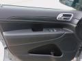 Sting-Gray - Grand Cherokee Laredo X 4x4 Photo No. 14