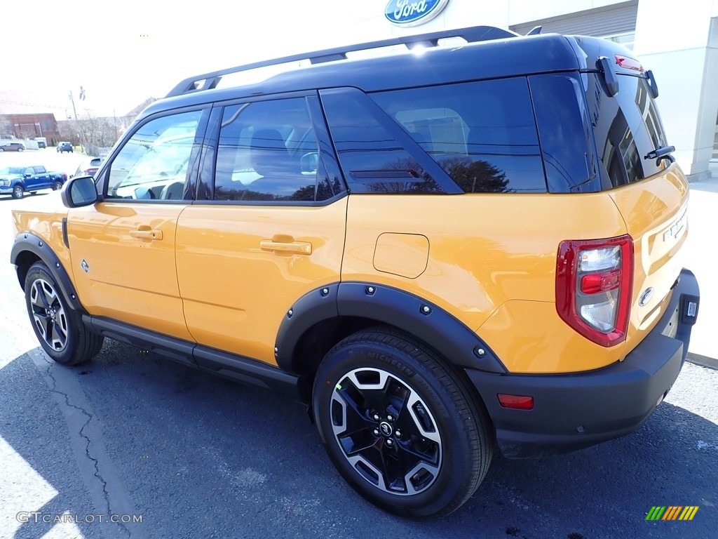 2022 Bronco Sport Outer Banks 4x4 - Cyber Orange Metallic Tricoat / Ebony/Roast photo #3