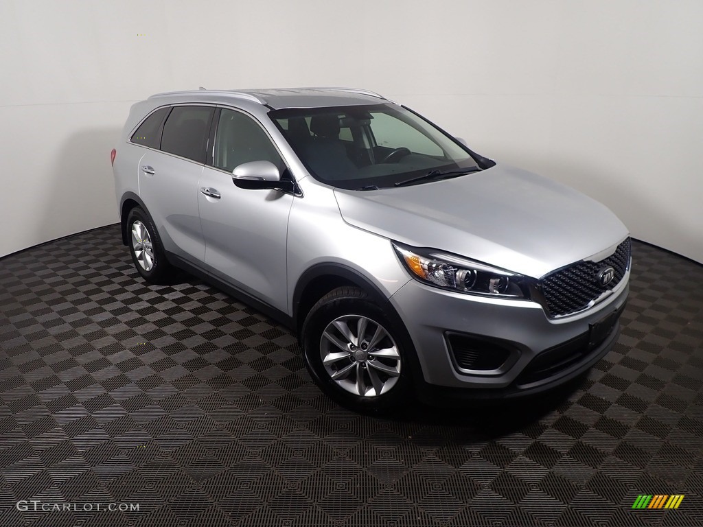 Sparkling Silver 2017 Kia Sorento LX V6 Exterior Photo #143936850